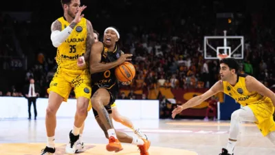 Galatasaray Basketbol Takımı’nda, John Petrucelli ve Boogie Ellis ile yolların