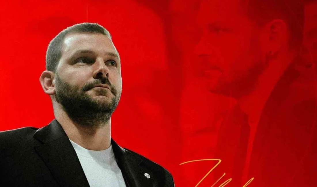 Galatasaray Kulübü, erkek basketbol takımında sportif direktör olarak görev yapan