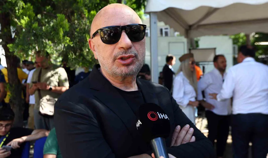 Hakan Bilal Kutlualp: “Fenerbahçe öyle bir dönemin eşiğinde ki bu ezeli rekabette öne geçmek zorunda” Fenerbahçe eski yöneticisi Hakan Bilal Kutlualp, seçimi önemsediğini belirterek, “Fenerbahçe
