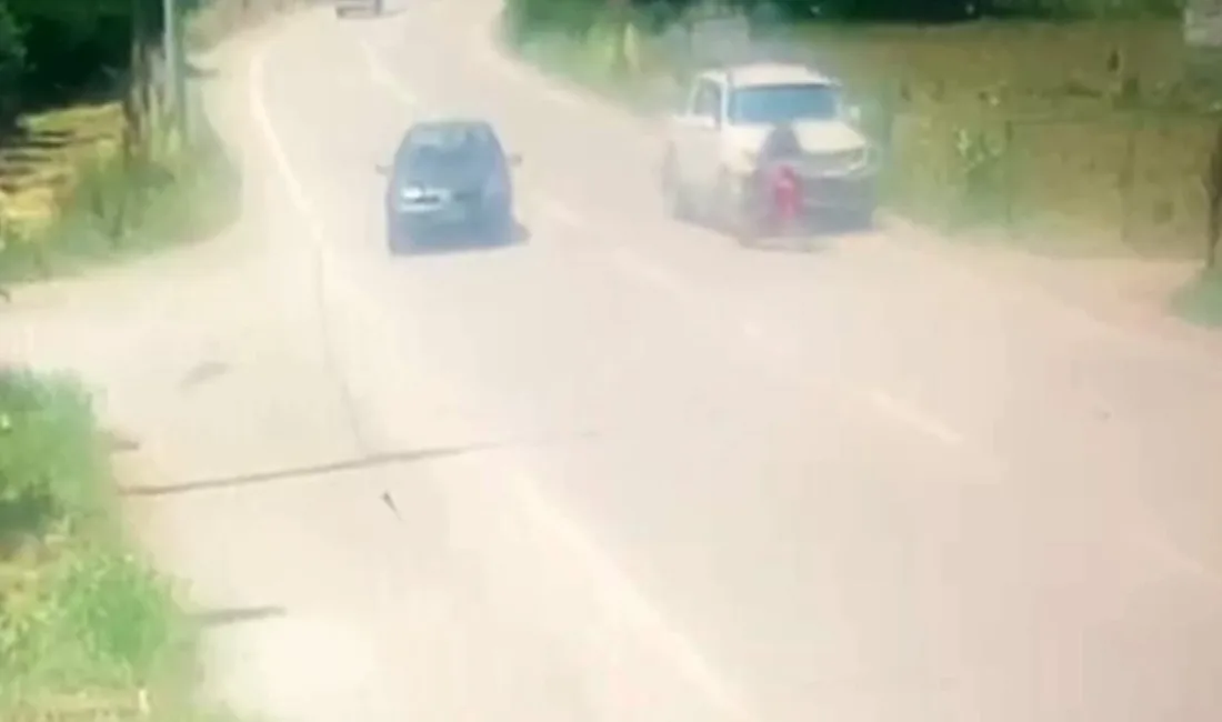 Kamyonet ile motosiklet böyle çarpıştı: 1 ağır yaralı Bursa’nın İnegöl ilçesinde kamyonet ile çarpışan motosikletin sürücüsü ağır yaralandı.