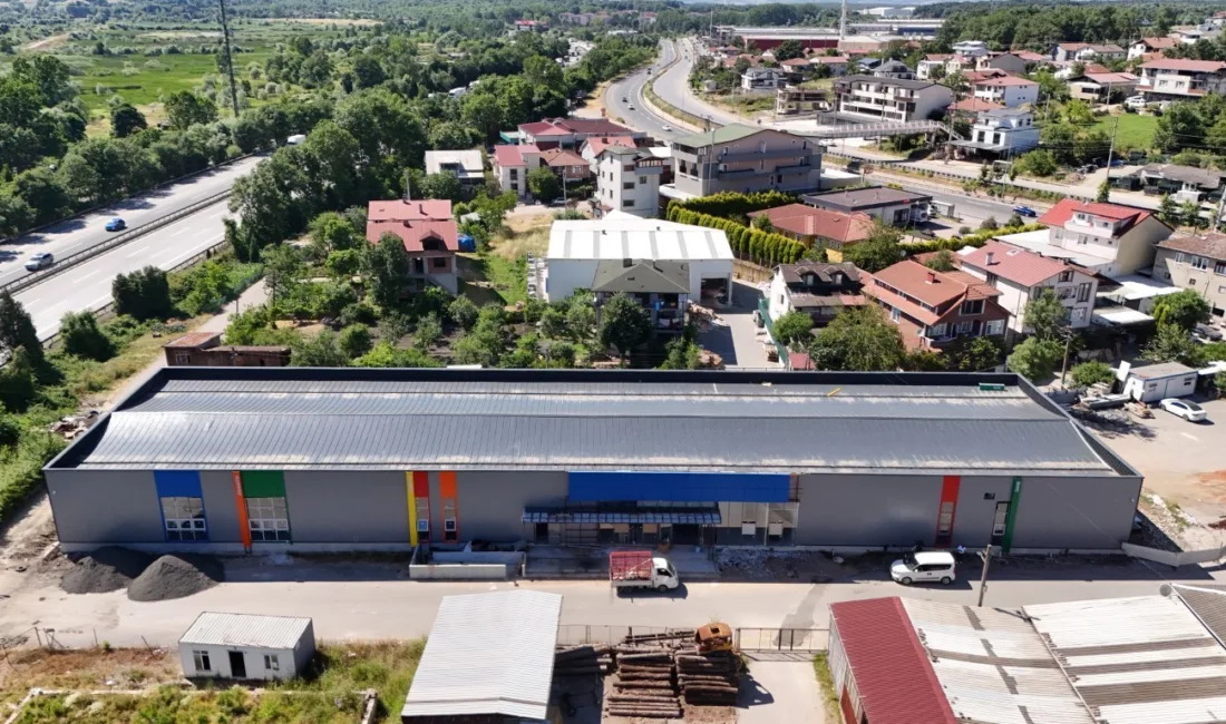 Kartepe’deki Acısu Mahallesi’nde inşasına başlanan modern spor salonunda çalışmalar devam
