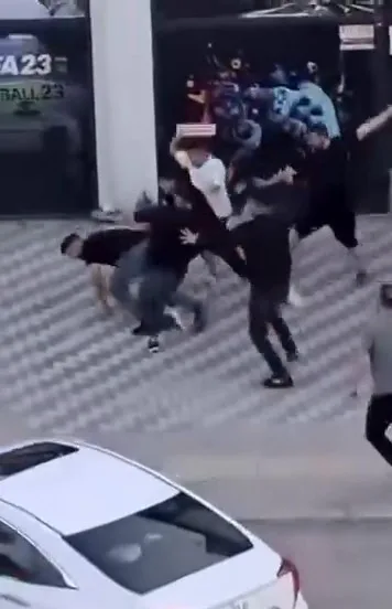 Kemer ve ıstakalarla birbirlerine saldırdılar Bursa’nın İnegöl ilçesinde iki grup arasında çıkan kavga, cep telefonu