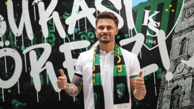 Trendyol Süper Lig ekiplerinden Kocaelispor, Polonyalı orta saha oyuncusu Karol