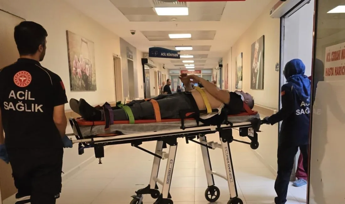 Bursa’nın İnegöl ilçesinde, takla atarak yan duran hafif ticari aracın