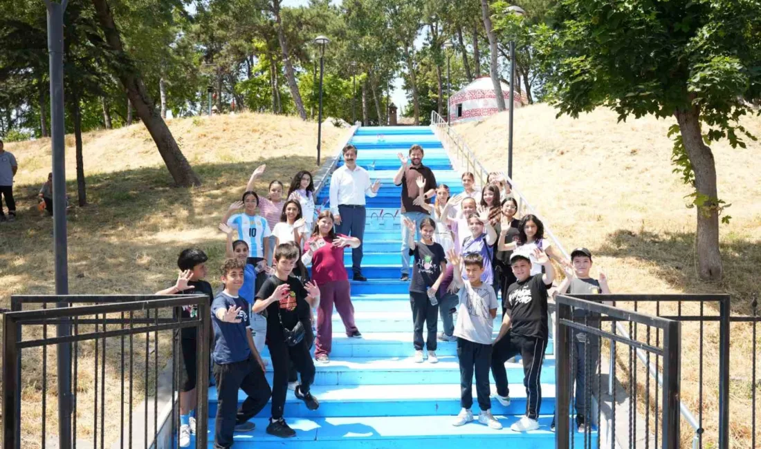 TOKİ Ortaokulu öğrencileri ‘Okullarda Etkinlik Haftası’ kapsamında, Yenişehir Belediye Başkanı