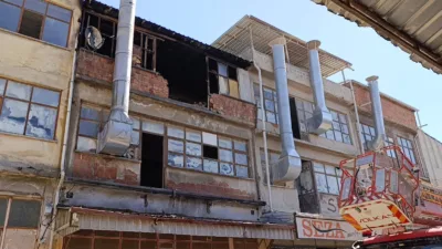 Bursa’nın İnegöl ilçesinde faaliyet gösteren 3 katlı mobilya imalathanesinde çıkan