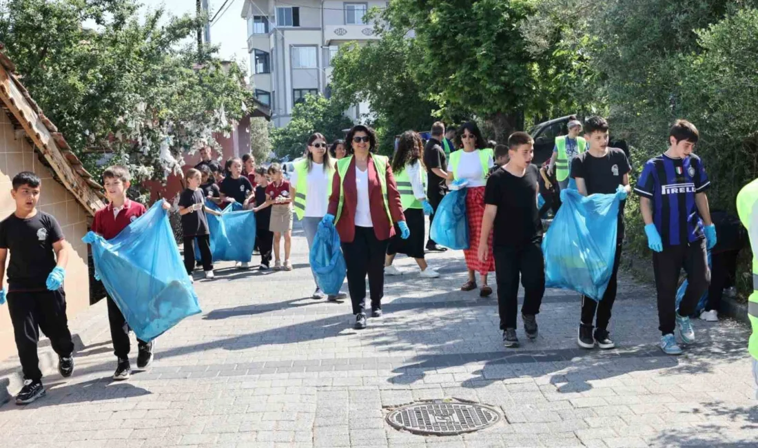 Nilüfer’de çevre etkinlikleri Gölyazı’da “Çevreci Eller” ile başladı Nilüfer Belediyesi, 5 Haziran Dünya Çevre Günü kapsamında düzenlediği etkinliklerin
