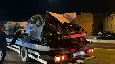 Bursa’da iddiaya göre alkollü otomobil sürücüsü, seyir halindeki servis otobüsüne