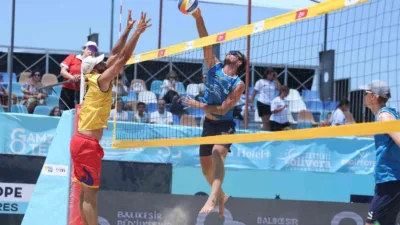 Balıkesir Büyükşehir Belediyesi ve Türkiye Voleybol Federasyonu iş birliğinde Ayvalık
