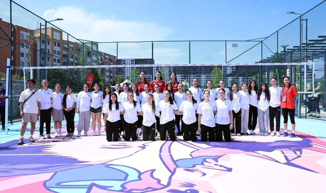 VNL Legacy Court, Ankara’da açıldı Uluslarası Voleybol Federasyonu (FIVB), Volleyball World ve Volleyball Foundation iş